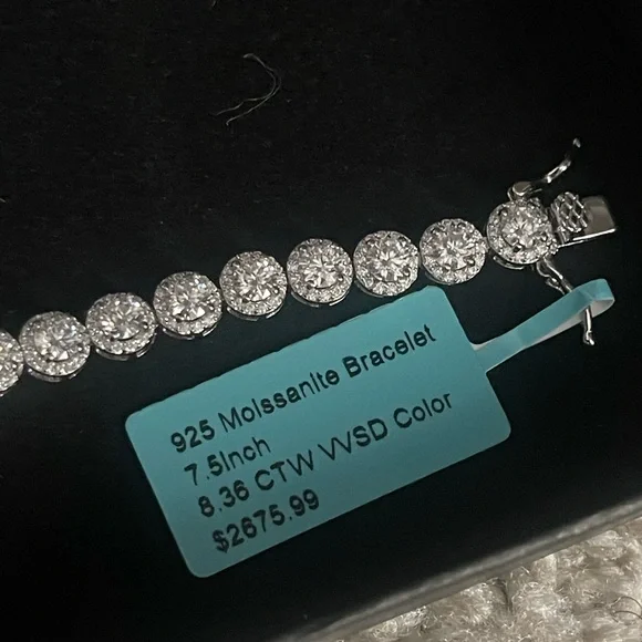 NWT 8.36CTW VVsd moissanite $2700 925 Sterling silver bracelet